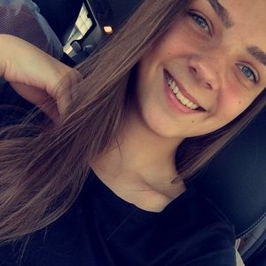 Meet your Posher, Alina